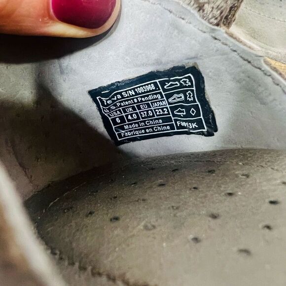 Teva Green Brown Suede Leather Strappy Wedge Sandals Sz 6 - Picture 6 of 8